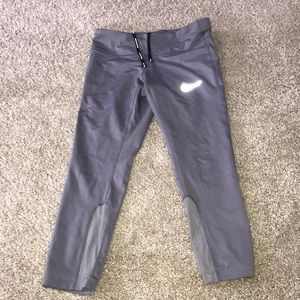 Light Gray Nike leggings (cropped a bit at ankles)